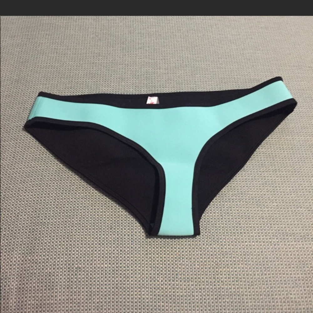 Neoprene swimsuit bottoms